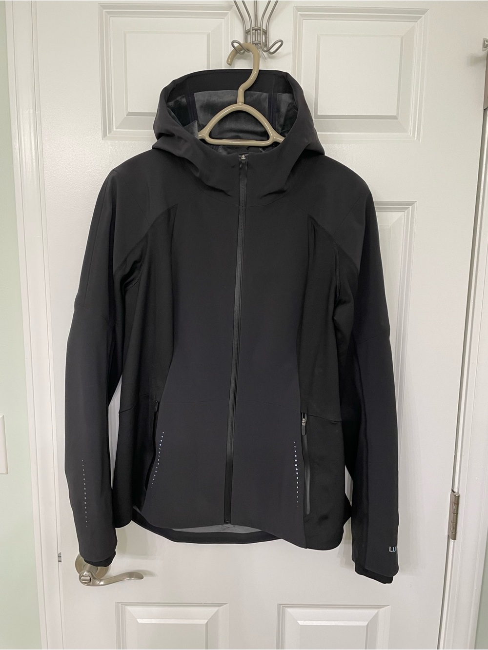 lululemon Athletica Cross Chill Black Lightweight Hooded Jacket